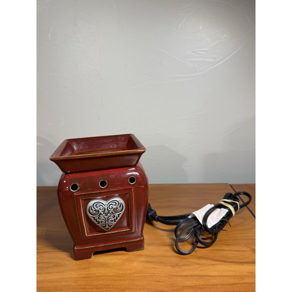 Scentsy Heartfelt Red Heart Ceramic Full‎ Size Wax Warmer ~ Retired